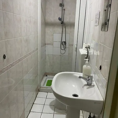 Hostel Alma